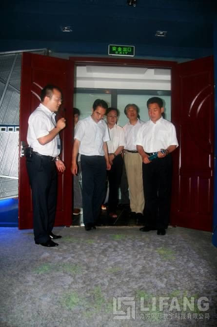 成都市政协主席刘佩智率政府考察团茬临博鱼网页版