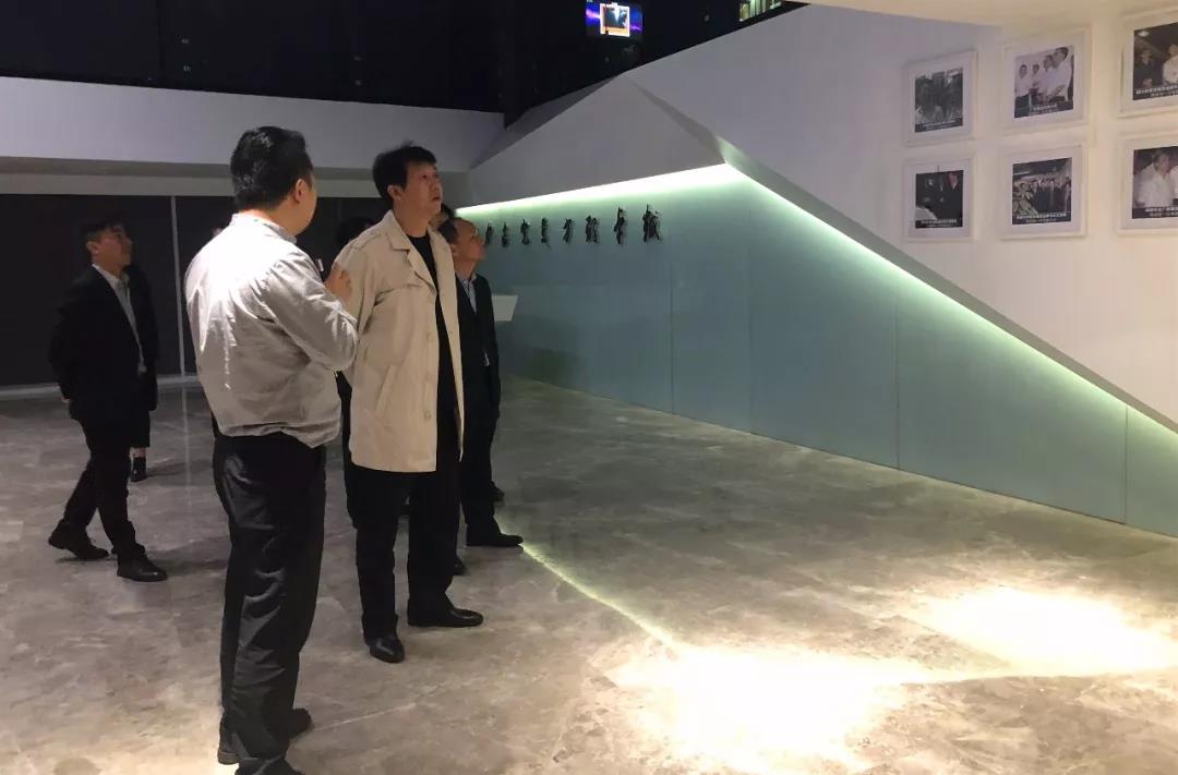 武侯区委常委、常务副区长张亚丹一行莅临博鱼网页版国际参观调研