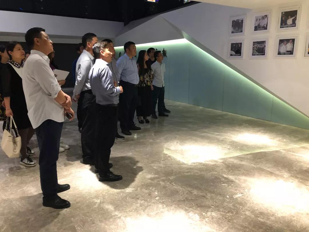 郑州市金水区副区长赵高翔率考察团莅临博鱼网页版考察调研