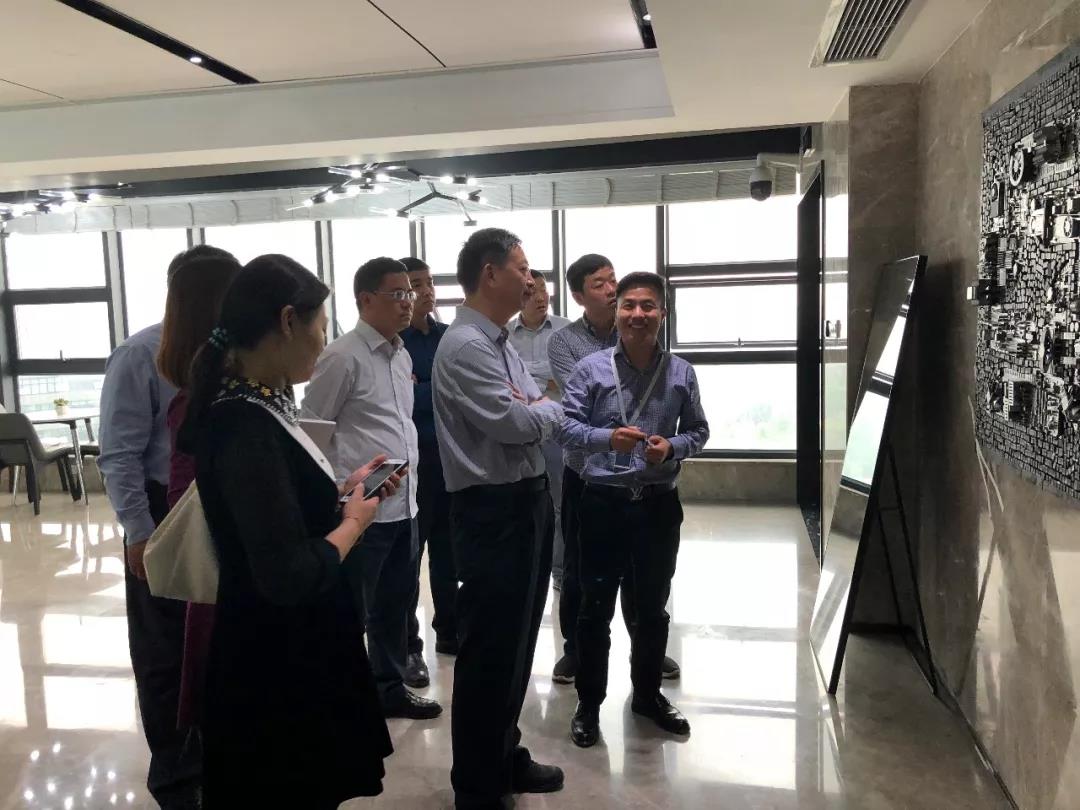 郑州市金水区副区长赵高翔率考察团莅临博鱼网页版考察调研