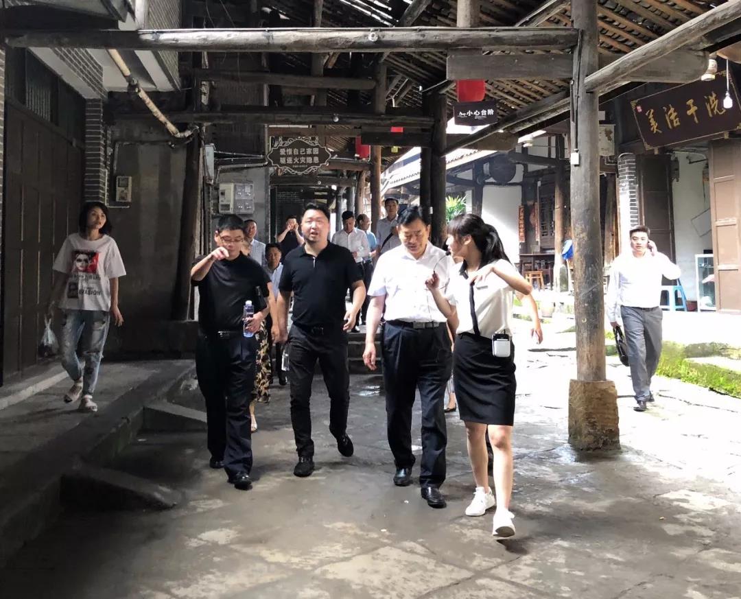 博鱼网页版团队一行赴犍为县考察文化旅游产业