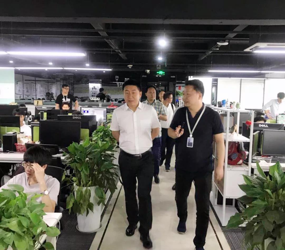 松潘县委副书记、县长李建军一行莅临博鱼网页版国际考察交流