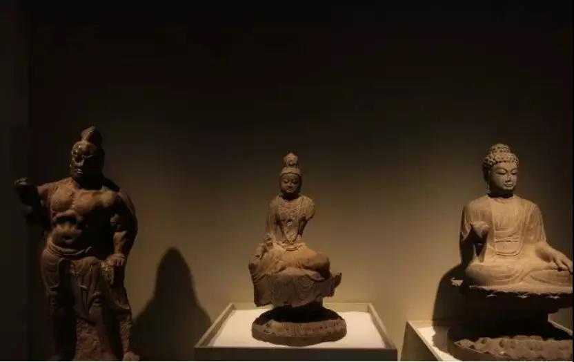 博鱼网页版作·撰未来 | 揭秘《梵天东土·并蒂莲花》中印雕塑艺术展！