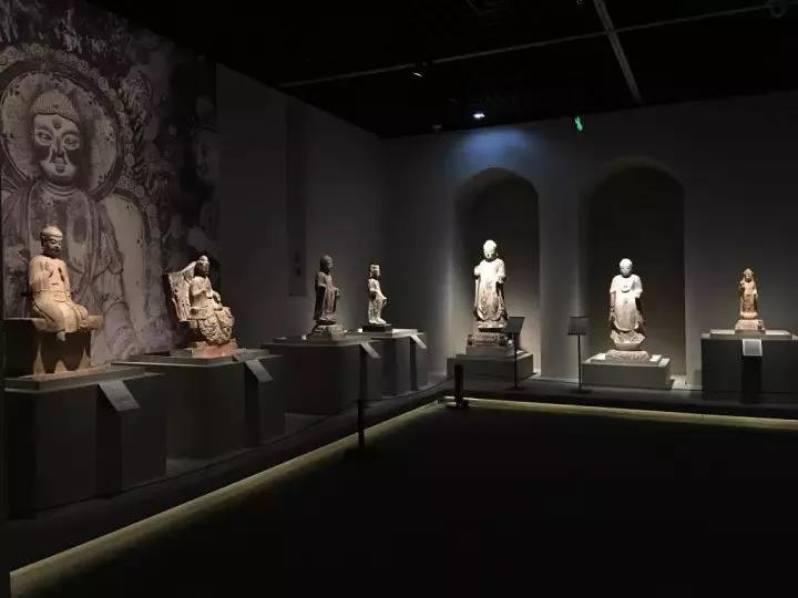 博鱼网页版作·撰未来 | 揭秘《梵天东土·并蒂莲花》中印雕塑艺术展！