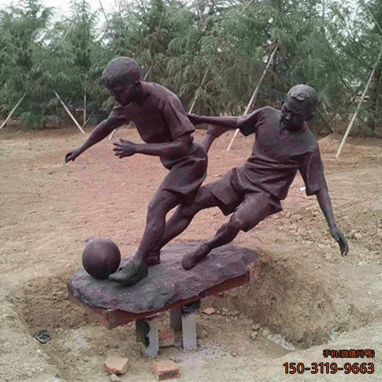 踢球孩童铜雕小品博鱼网页版
