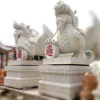 酒店汉白玉貔貅神兽石雕有什么寓意?