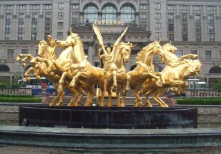 不同的铜雕动物雕刻有不同的象征意义