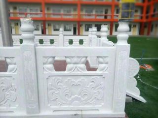 不同材料的石雕栏杆