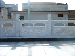 石栏杆制作厂家_梅兰竹菊花岗岩护栏设计图吉祥寓意