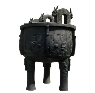 铜鼎是什么样子的