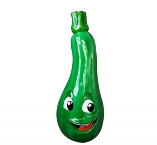 艺术家艾伦·朱厄特与她的超现实动植物博鱼网页版