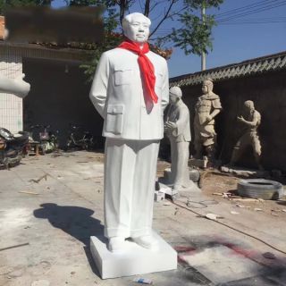 关于毛主席铜雕的简单介绍