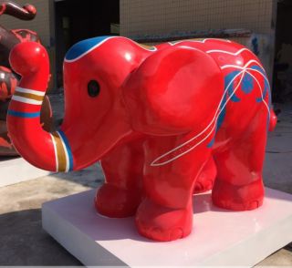 玻璃钢大象寓意深刻