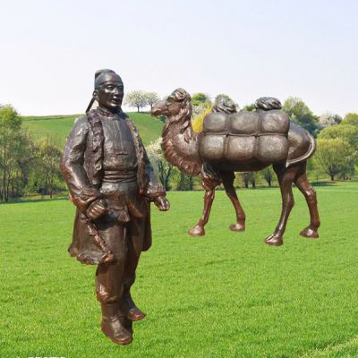 不同的景观功能放置不同的铜雕