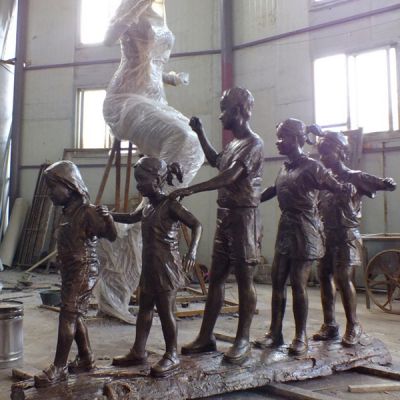 现代人物铜雕有哪些分类?