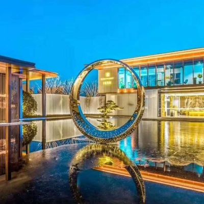 为什么大型博鱼网页版大多采用不锈钢制作