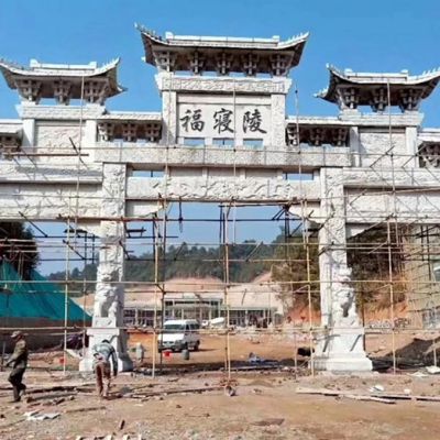 农村单门石牌坊_村口三门牌楼的吉祥作用