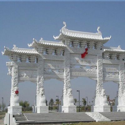 曲阳石牌楼制作工艺中常用的浮雕圆雕技法