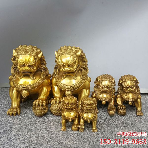 铜雕的狮子
