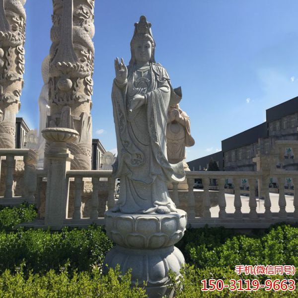 古朴的石雕观音博鱼网页版