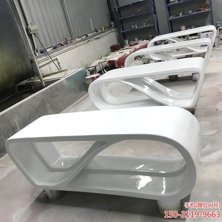 玻璃钢抽象凳子博鱼网页版