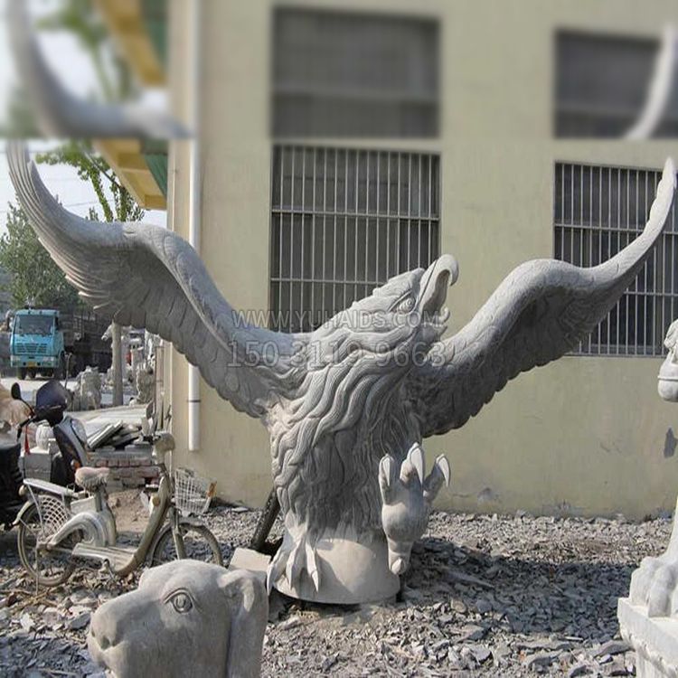 青石老鹰石雕博鱼网页版