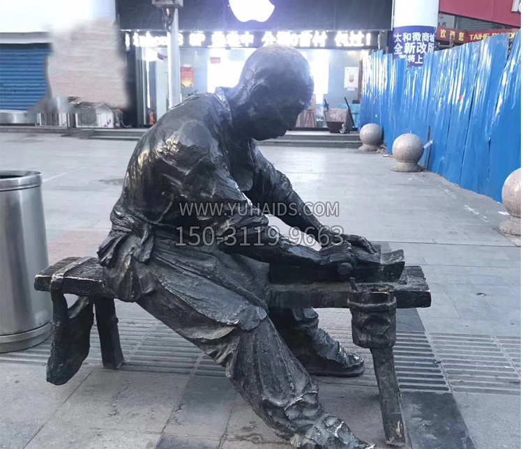 干活的木匠铜雕博鱼网页版