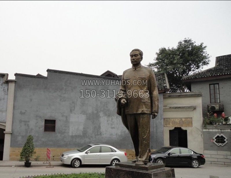 周恩来广场伟人铜雕博鱼网页版