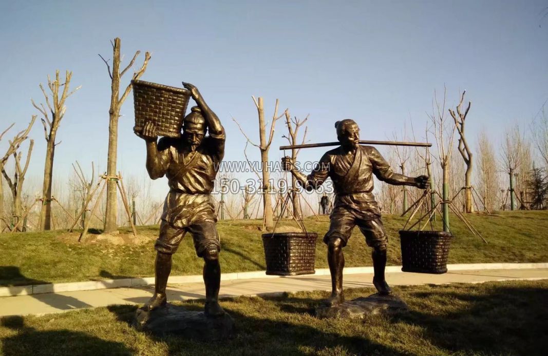 用竹筐运粮食的古人铜雕博鱼网页版