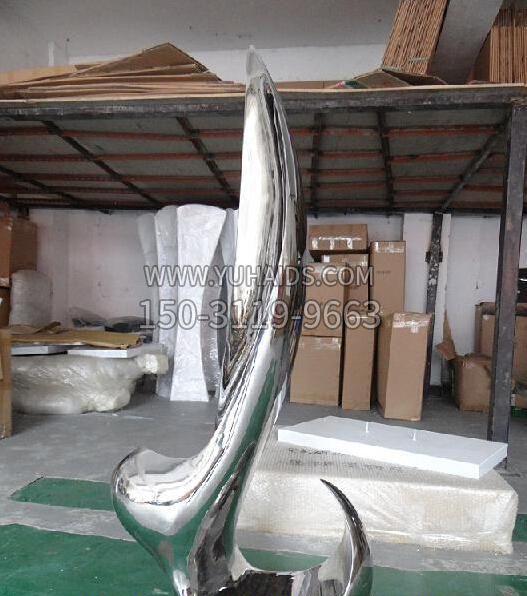 园林不锈钢抽象标志博鱼网页版