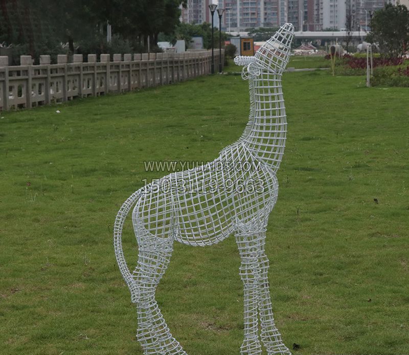 园林镂空仰头麋鹿不锈钢博鱼网页版