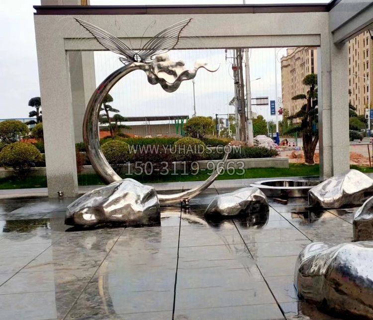 小区不锈钢抽象造型博鱼网页版