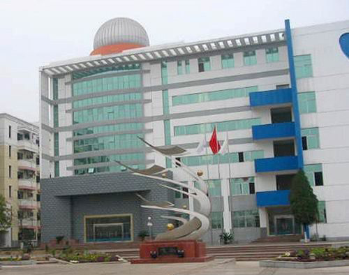 校园不锈钢翱翔景观博鱼网页版