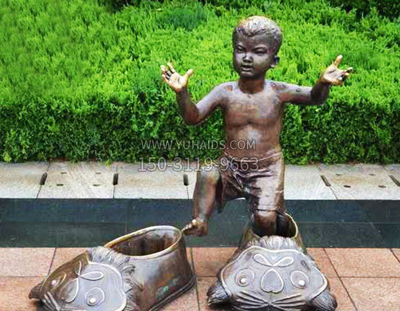 穿老虎鞋的小孩公园小品玻璃钢仿铜博鱼网页版 穿老虎鞋的小孩公园小品玻璃钢仿铜博鱼网页版