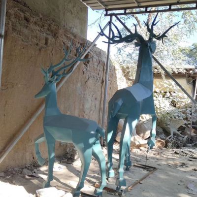 影响切面小鹿室外景观博鱼网页版报价的因素有哪些?