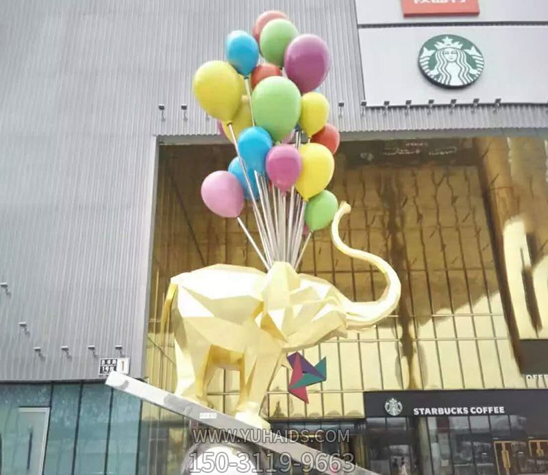 户外街道创意景观气球吊着的大象博鱼网页版 户外街道创意景观气球吊着的大象博鱼网页版