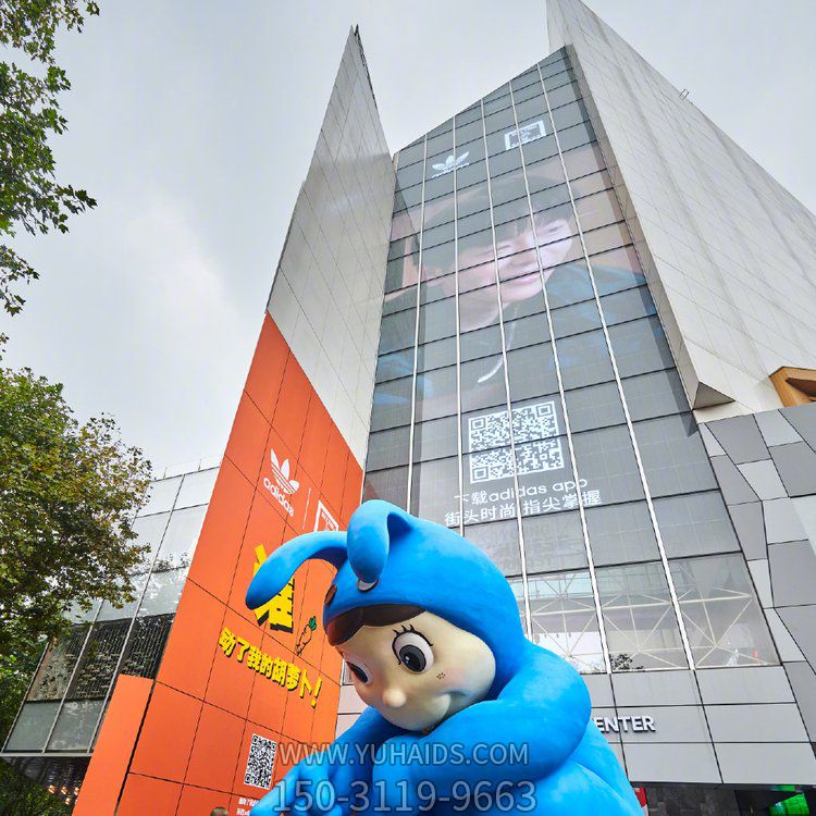 大型商厦户外卡通公仔 美陈摆件博鱼网页版