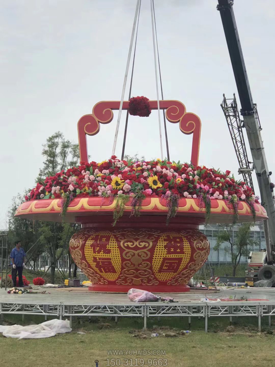 玻璃钢彩绘仿真花朵十一国庆大花篮博鱼网页版