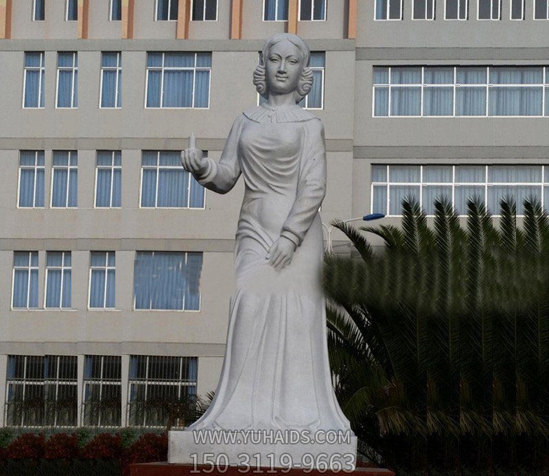 街道石雕提灯天使弗洛伦斯·南丁格尔博鱼网页版