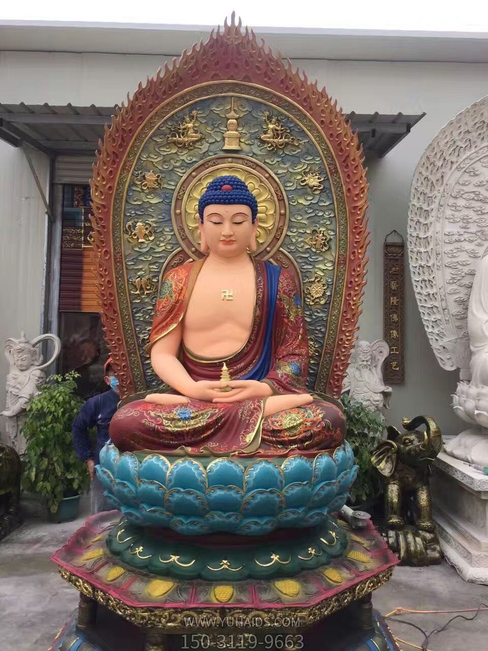 玻璃钢彩绘寺庙供奉如来佛祖博鱼网页版