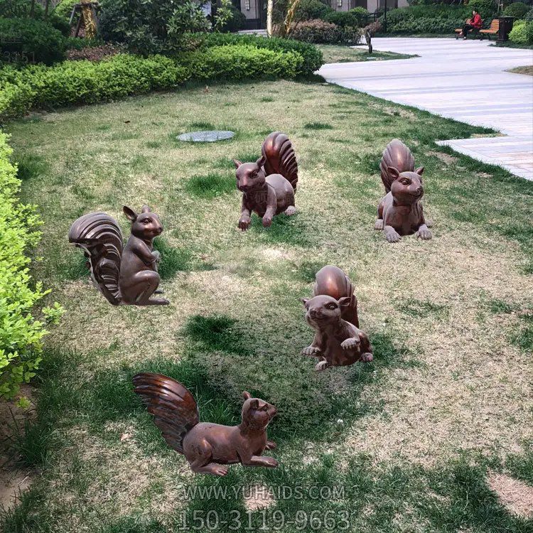 玻璃钢小松鼠博鱼网页版