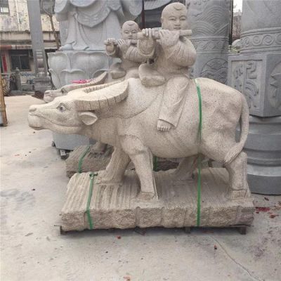 天然石材砂岩雕刻牧童骑牛吹笛石雕像景区公园摆件