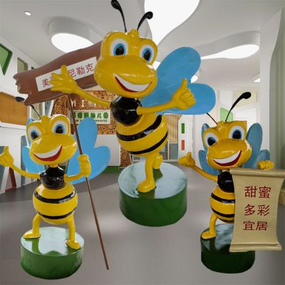 游乐场商场街边摆放仿真卡通那标识牌玻璃钢蜜蜂博鱼网页版