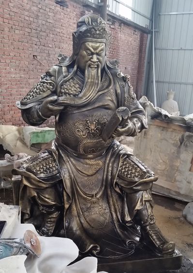 户外广场大型看书的铜雕关公博鱼网页版