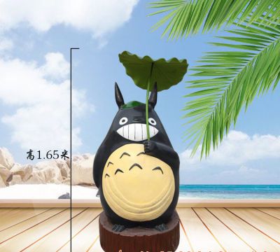 户外玻璃钢可爱手拿叶子的龙猫博鱼网页版