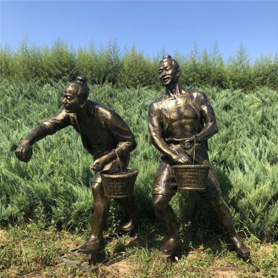 街道景区玻璃钢仿铜农耕的人物情景小品