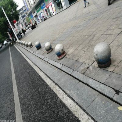 城市街道摆放花岗岩雕刻挡车石球门墩