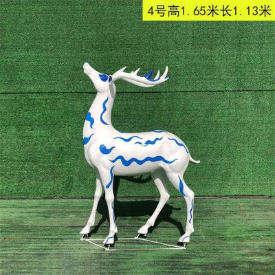公园绿地草坪群鹿摆件 园林景观动物博鱼网页版