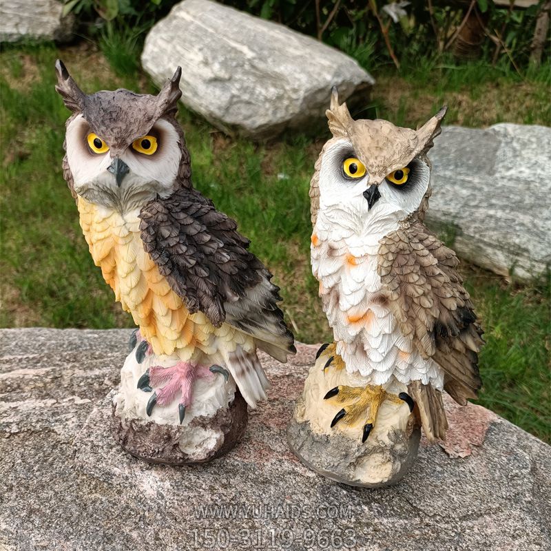 河边两只猫头鹰玻璃钢博鱼网页版