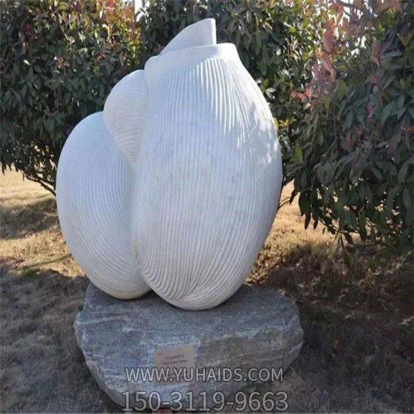 公园草坪大理石石雕抽象景观摆件博鱼网页版